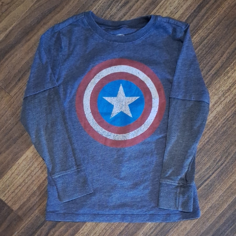 5/$20 Old Navy Blue Long Sleeve Captain America Tee Size 5T